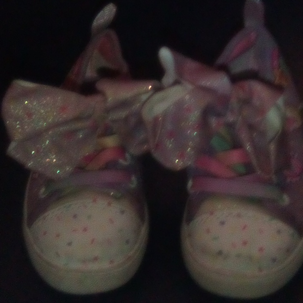Jojo bow Velcro tennis shoes